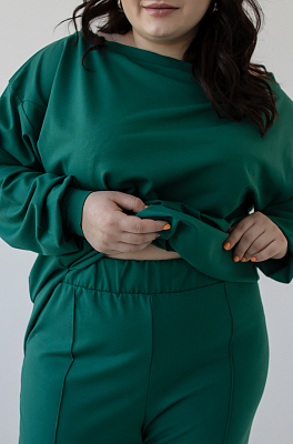 Костюм в спортивном стиле из джерси зеленого цвета