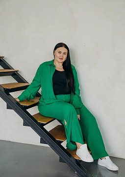 картинка Рубашка с длинным рукавом зеленого цвета от магазина Одежда+